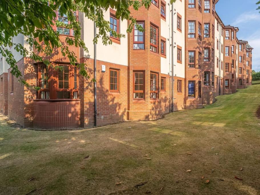 エディンバラLuxury 2Bed 2Bath Flat In City Centre- Free Parking!アパートメント エクステリア 写真